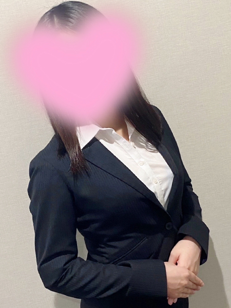 明日美 玲