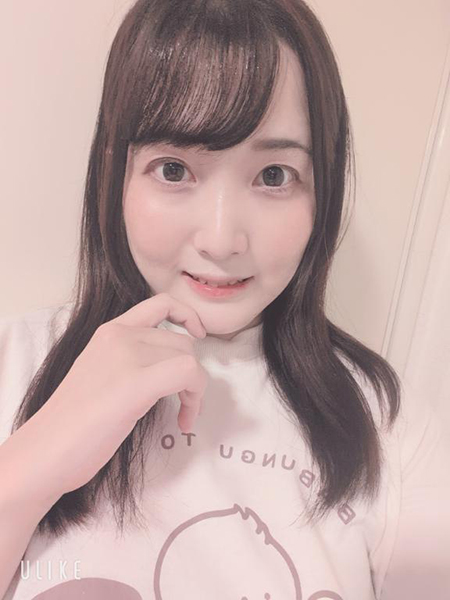 小島 彩音